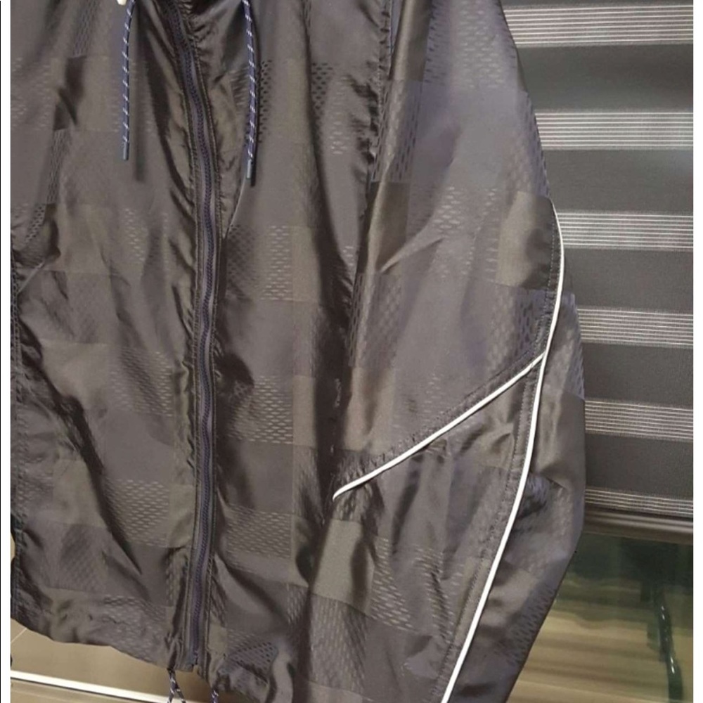 Jacket - Picture 3 of 6